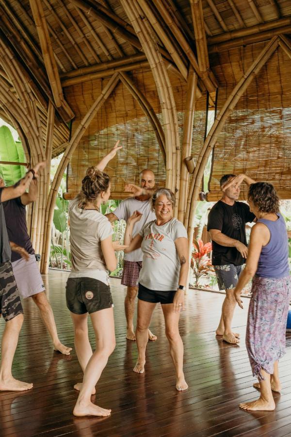 ホテル Sava Eco Retreat Padangan  エクステリア 写真